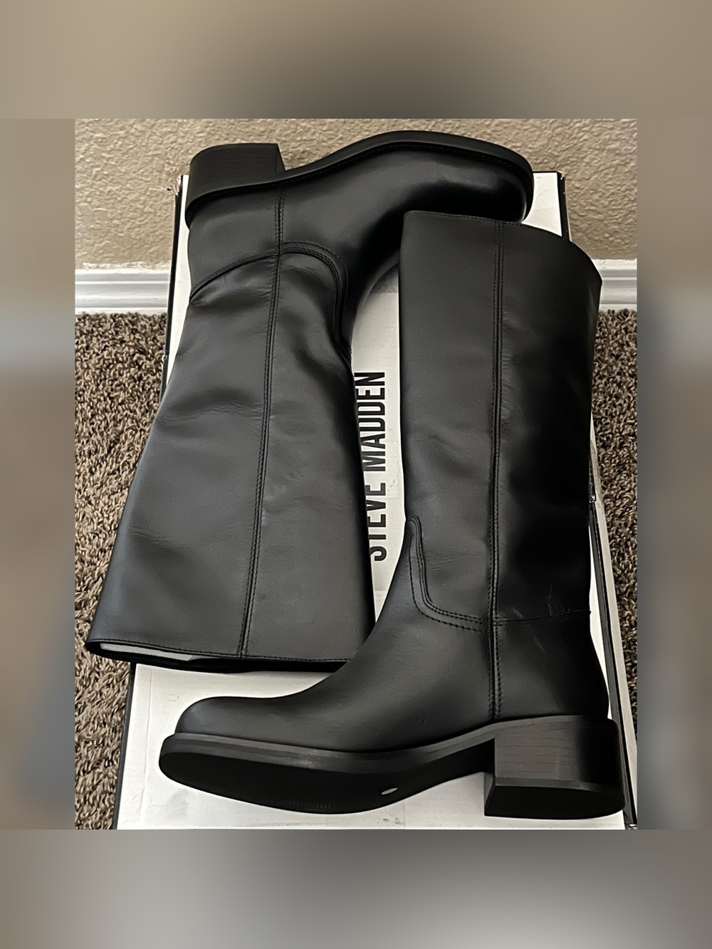 Steve Madden Women’s Riggs Black Leather Boots Size-8M